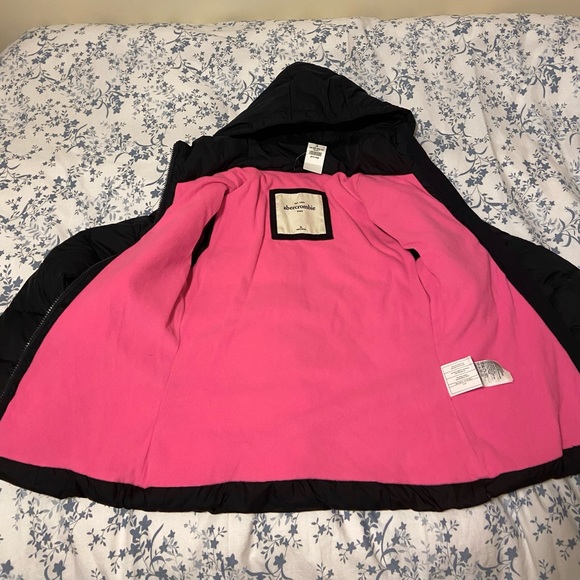 Abercrombie Kids Puffer Jacket - Picture 2 of 3